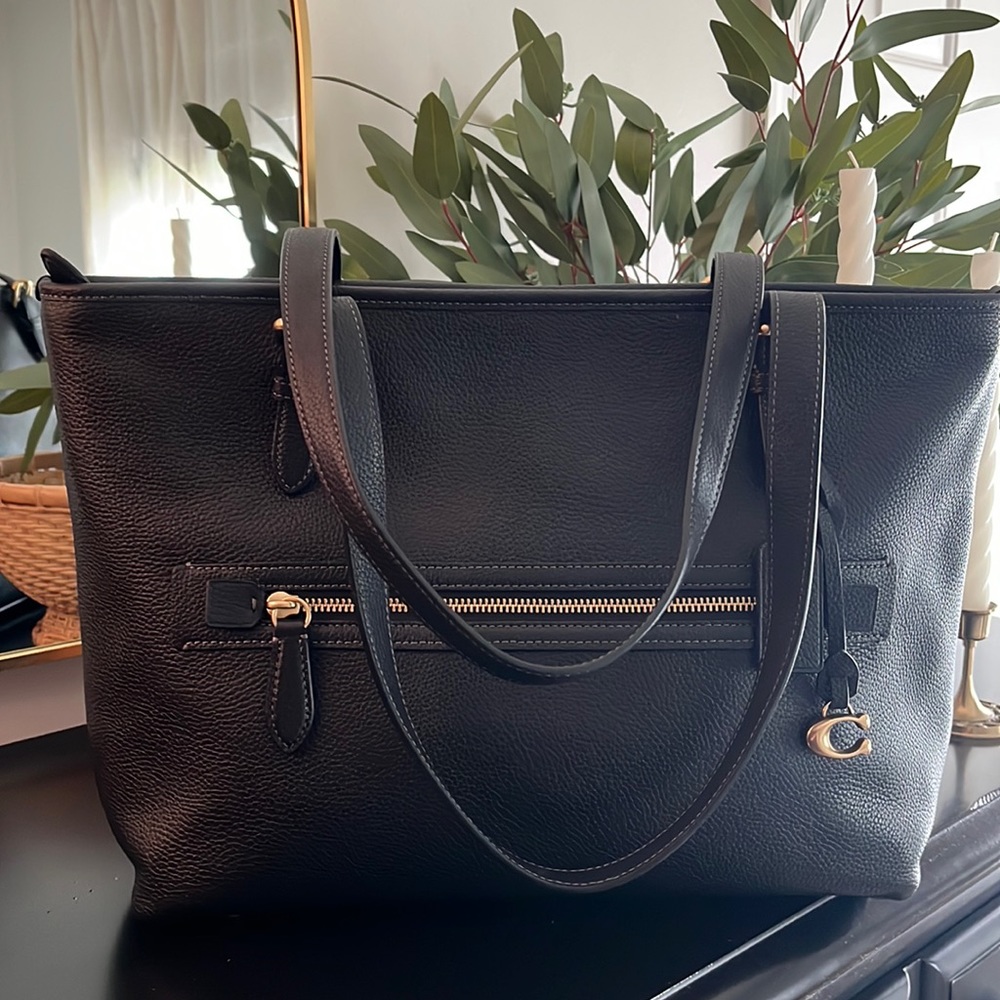 Coach Large Taylor Tote in Black